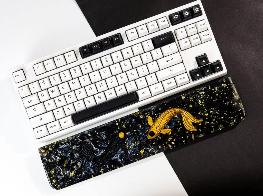 Yin Yang Resin Wrist Rest - Image 7
