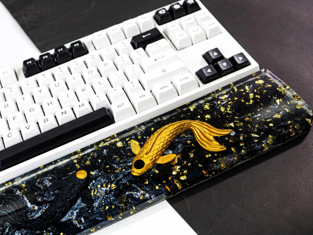 Yin Yang Resin Wrist Rest - Image 6