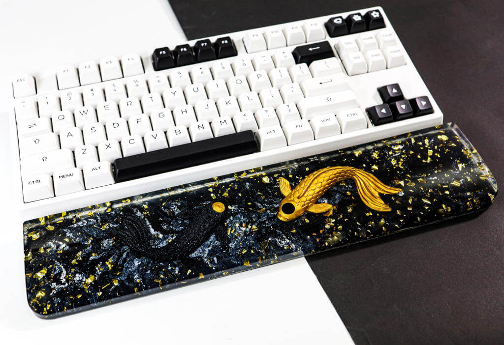 Yin Yang Resin Wrist Rest - Image 5